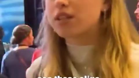 🇺🇸🇮🇱 The American right is cracking live on stage: