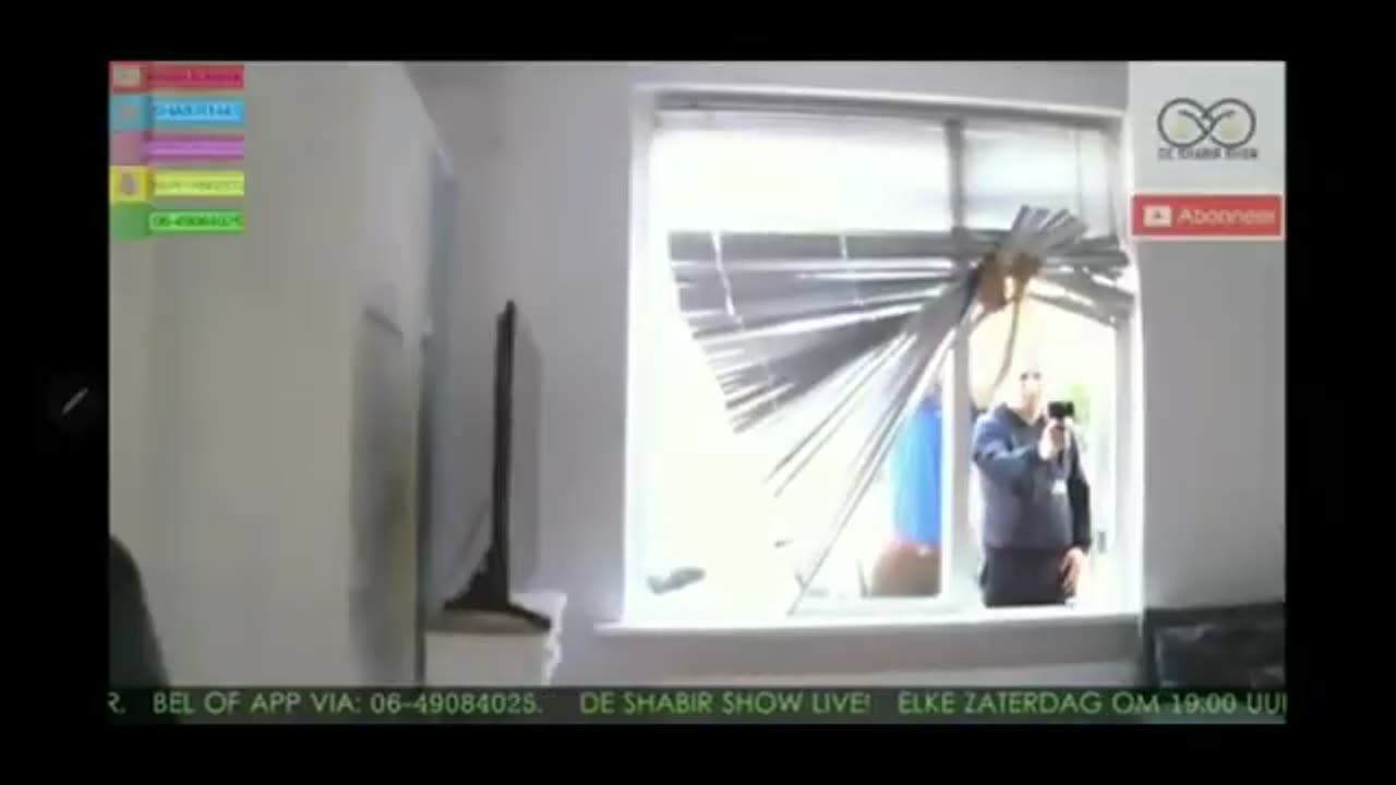 Shabir Ofux ,, deur dicht🤣