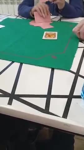 Partida de cartas en Villamoratiel de las matas