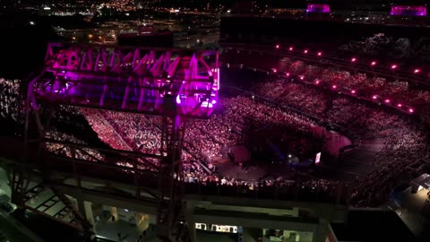 Luke Bryan – “Country Song Came On” | CMA Fest 2025