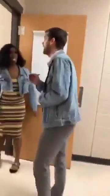 Dindueesha MACES Classmates During School! WTF!