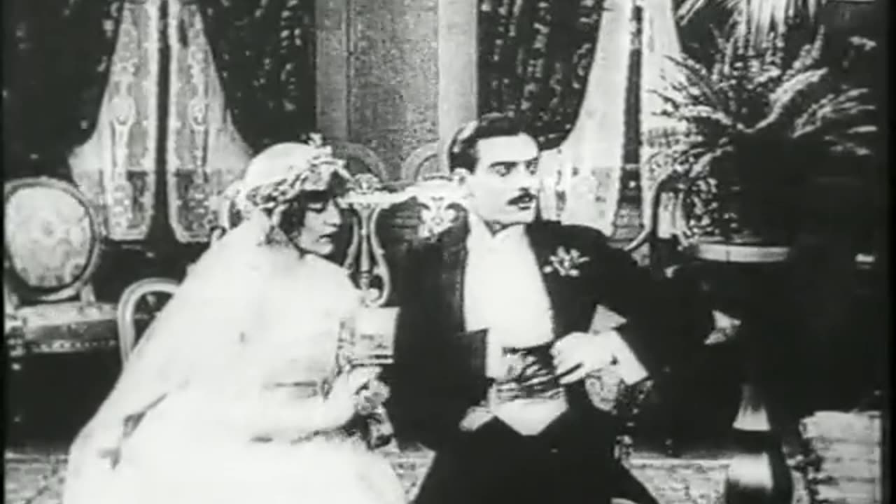 Max Linder in Max wants a divorce (1917)