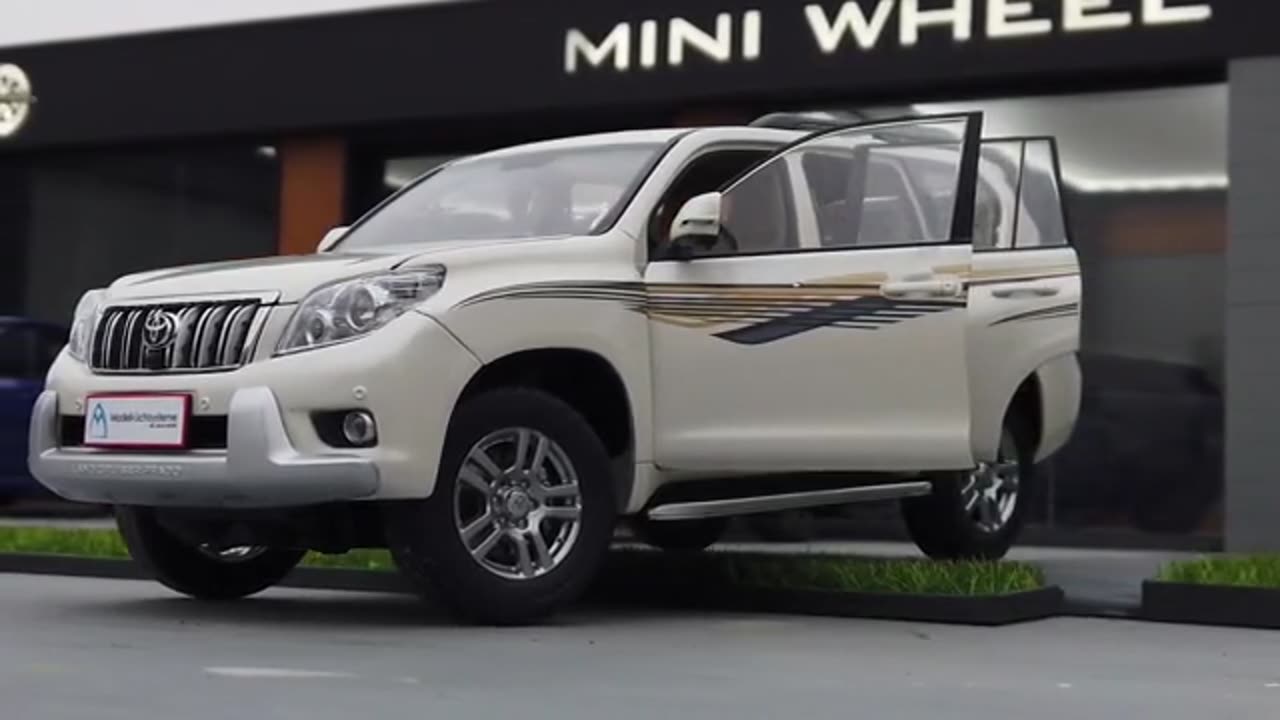 Bought a Mini Toyota Land Cruiser Prado Diecast Model Car Unboxing_part1