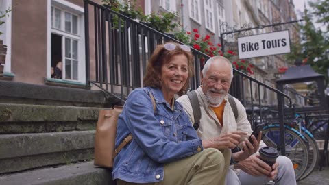 Travel Tips for Seniors: Safe, Comfortable & Enjoyable Journeys