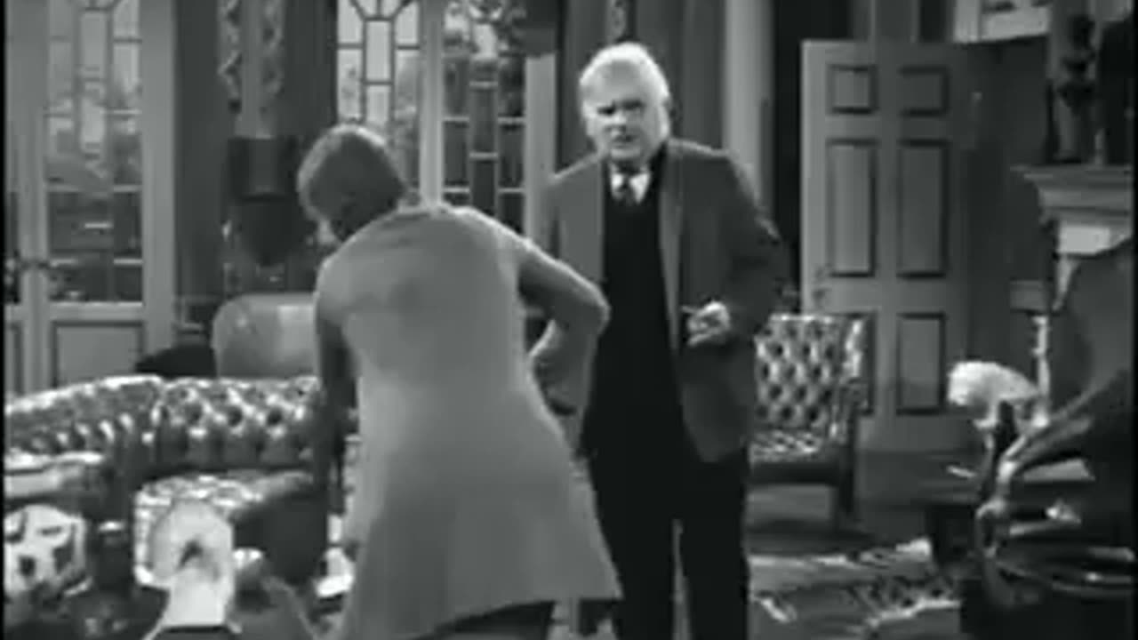 Hark At Barker S1E8 Ronnie Barker • Josephine Tewson • David Jason • Valerie Leon (1)