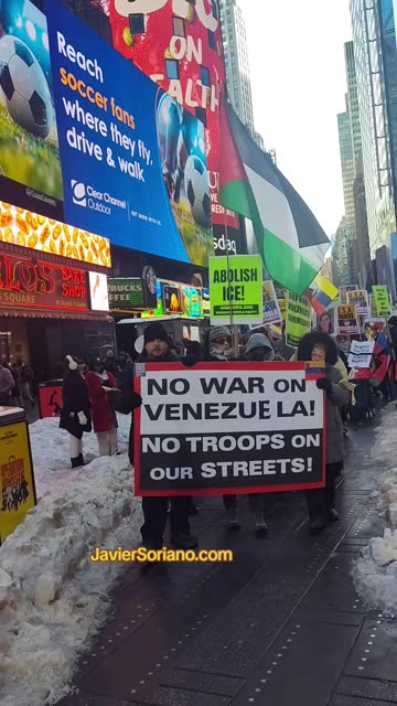 President Nicolás Maduro and first combatant Cilia Flores support Palestine 🇵🇸.