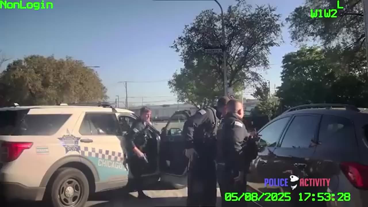 Chicago Cops Shoot Man During Gun Battle Following Chase into Indiana