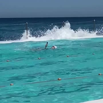 ​​Woman’s shocking act in public pool leaves people appalled