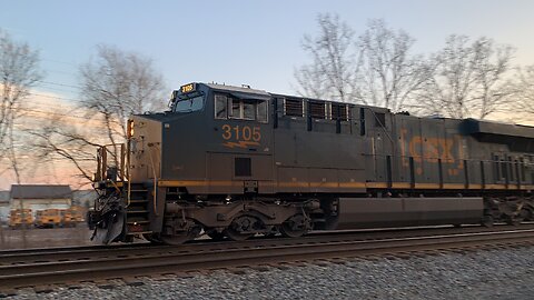 Lone CSX Train 3105 pulls over 120 rail cars by itself