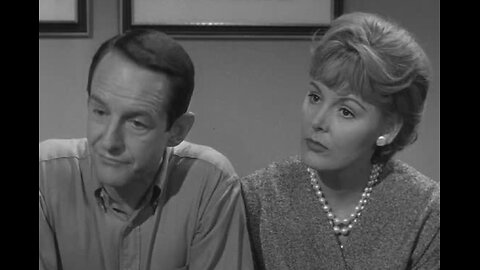 The Patty Duke Show - S01E08 - The Conquering Hero - 1963 - HD