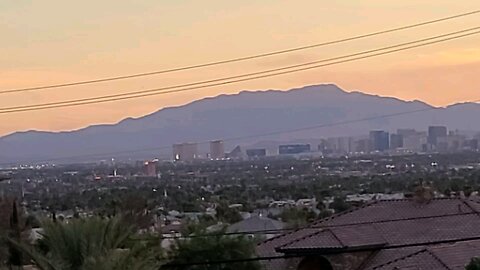 Did you SEE tonight's HAZY Las Vegas sunset? Check THIS out! 08.20.2025 #follow #lasvegas #gaming