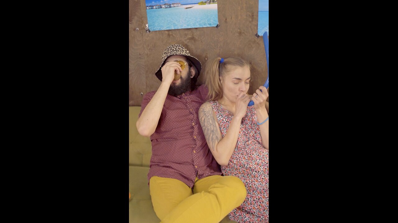 Funny Couple on Vacation Mode – You’ll Laugh Nonstop! 😂🌴