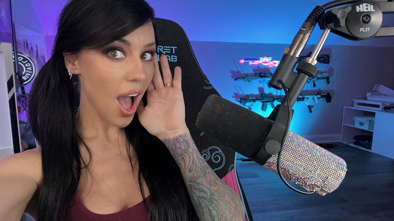 LIVE! Scary Games Girls Night