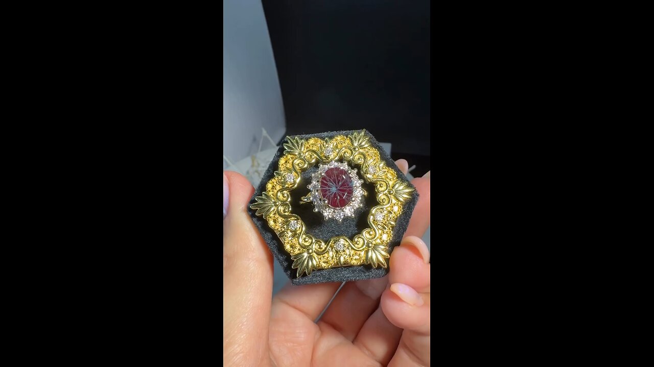 Starlines Cut Alexandrite available 💍💍💍