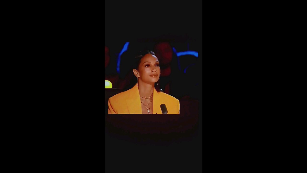 she has an extraordinary voice