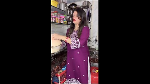 गरम मिलती है