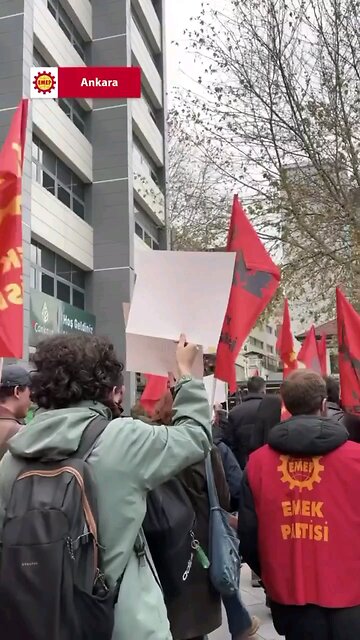 Following the arrest of Venezuelan President Maduro and his wife, a demonstration
