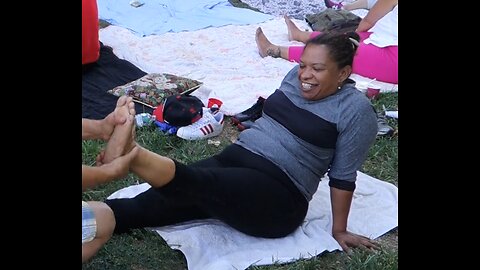 [Full] Luodong Massages Mature Mexican Woman At The Park