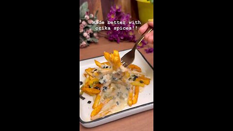 Peri Peri Fries with Garlic Sauce