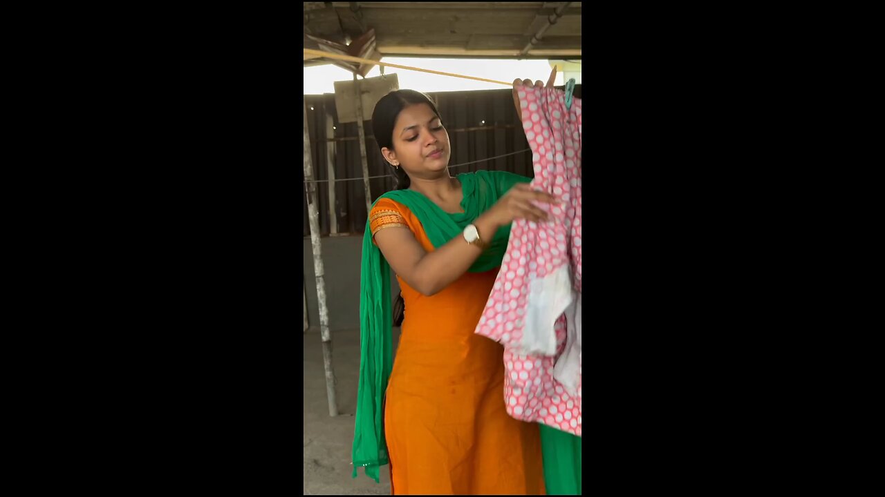 लड़की की मुस्कुराहट