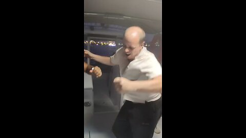 Dance Dance Dance on the ship !