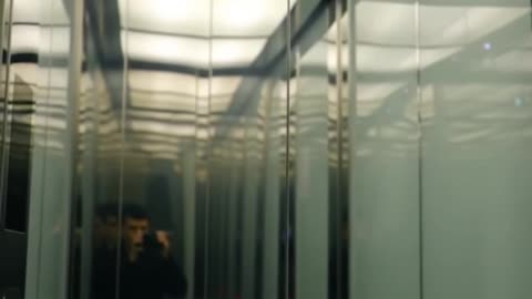 Why Elevators Have Mirrors🛗