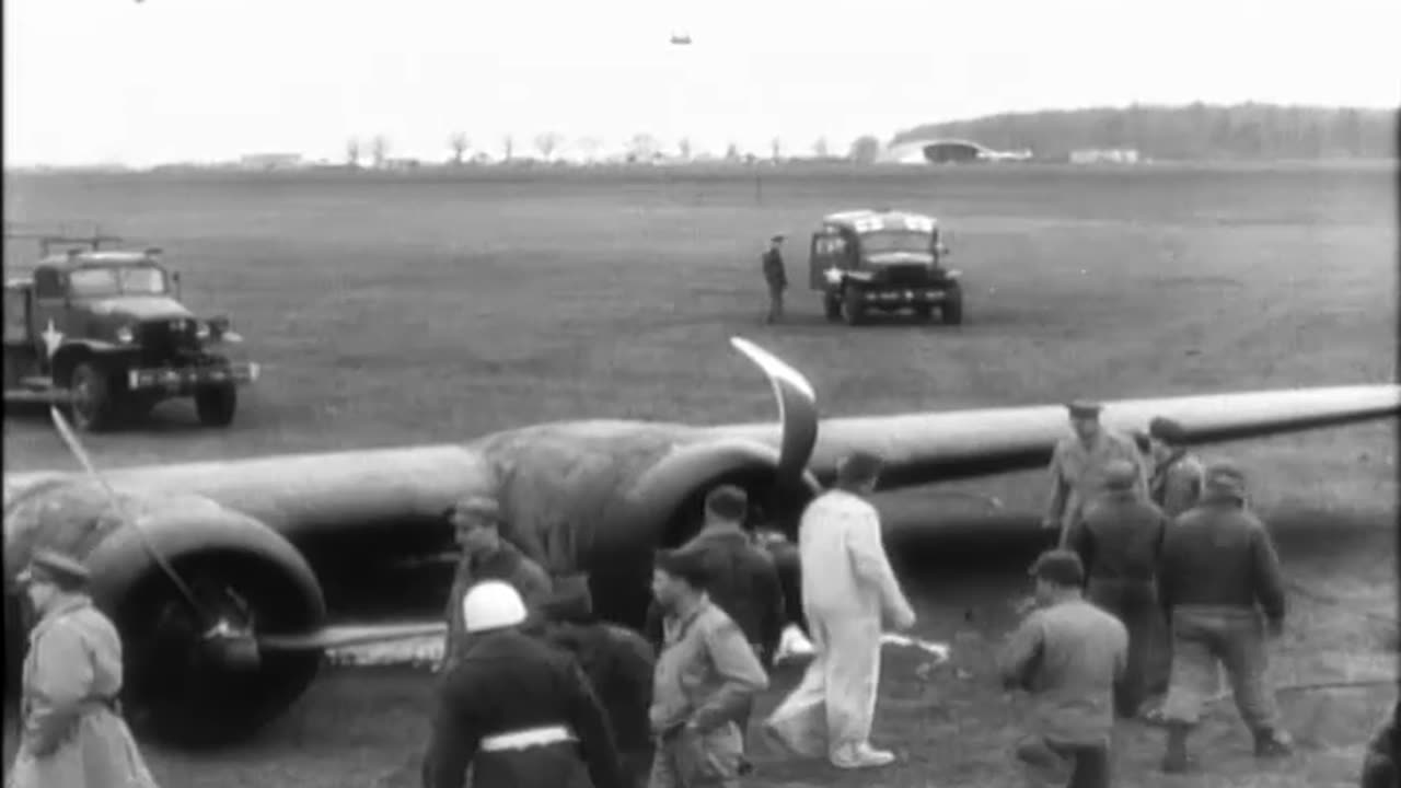 BOMBING OF BERLIN - BOMBING OF BERLIN - 111-adc-10481