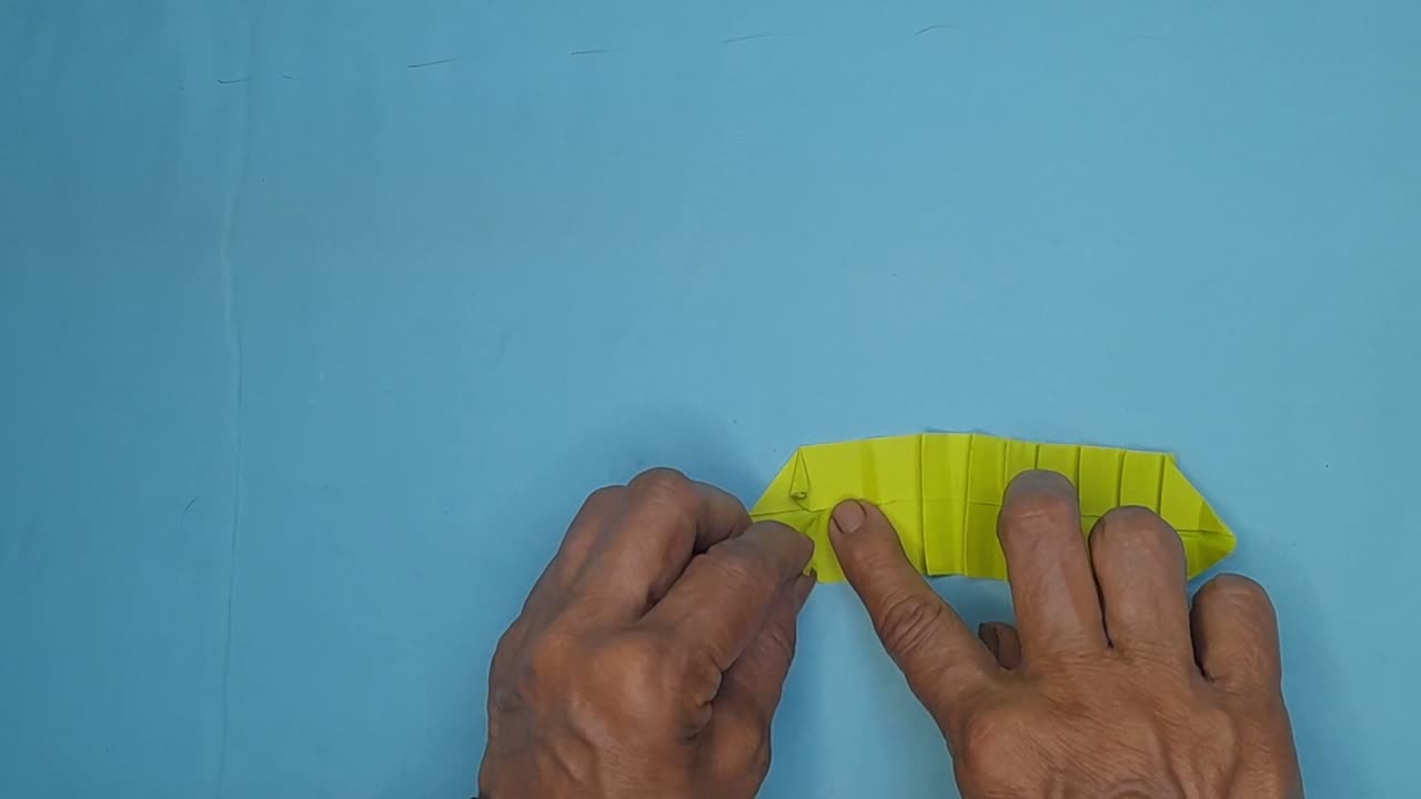 How to Make a Caterpillar Origami | Easy Paper Caterpillar Craft