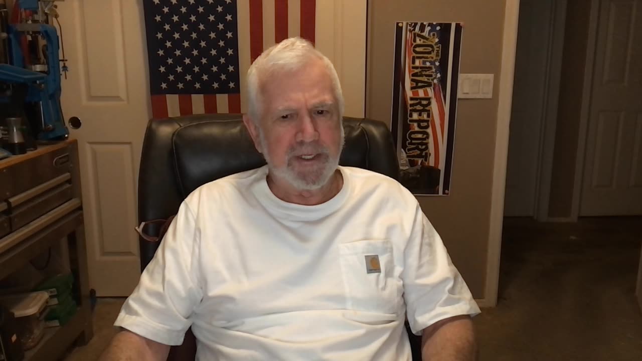 Trump Is A Complete Idiot, Illiterate, And He Berates Others, Constantly!