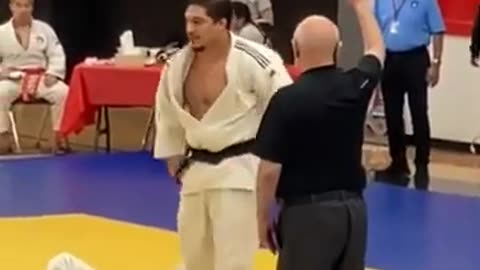 Amazing: Judo vs. BJJ ends just how you expect... #judo #bjj #fight #sports #sh