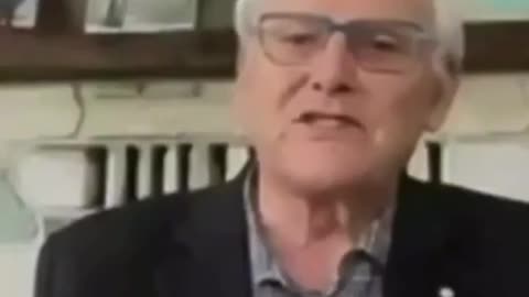Former BC Liberal premier explains why he's voting for Pierre