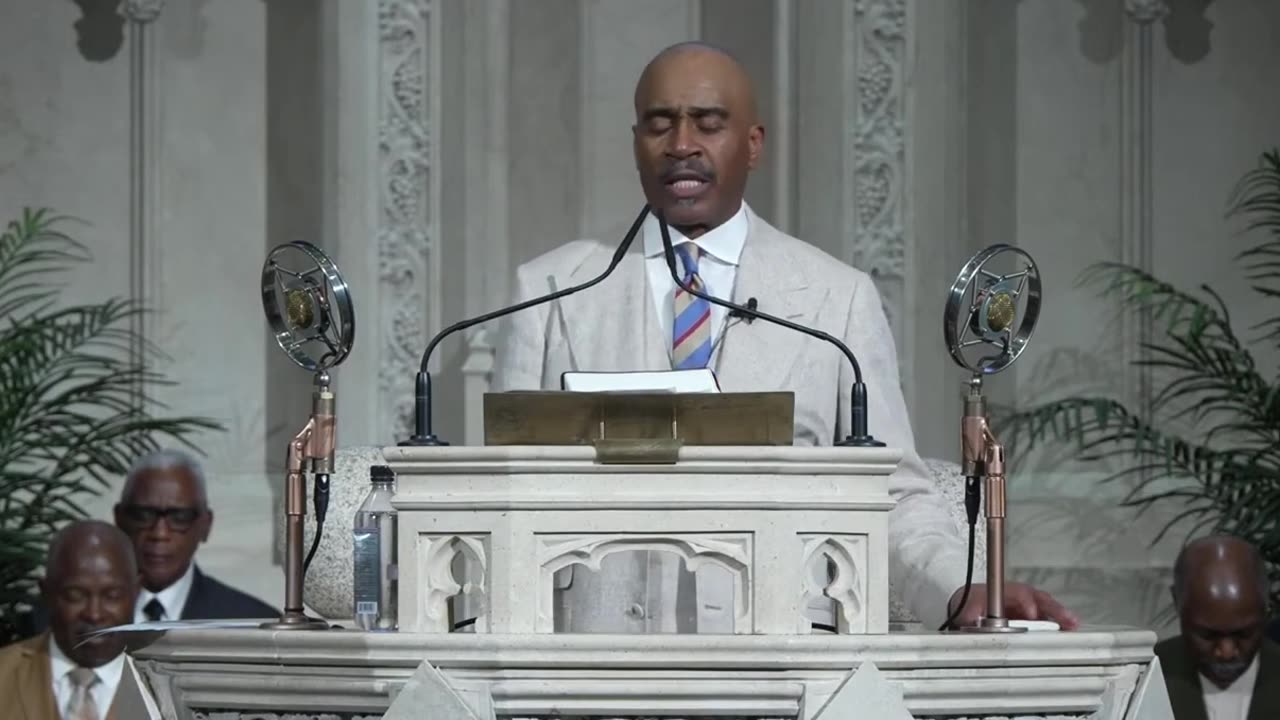 Pastor Gino Jennings: "The Meaning Behind Colossians 1:15"