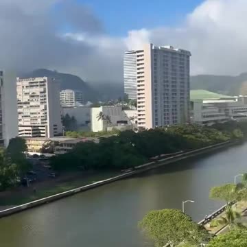 HAWAII: Gridlock in Hawaii as residents evacuate to higher ground.