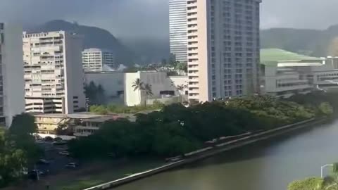 HAWAII: Gridlock in Hawaii as residents evacuate to higher ground.