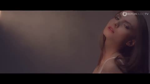 Akcent feat Lidia Buble & DDY Nunes - Kamelia (Official Music Video)