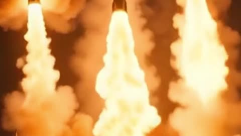 Iran just attached Qatar with fire rocket #iran #usa #qatar #israel #rockets #hypersonic_missile