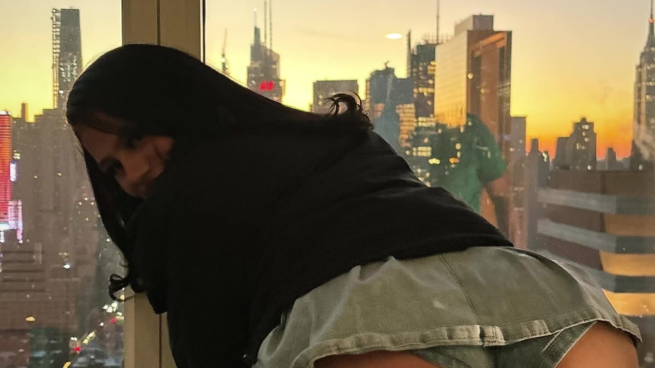 Holly Hennessy Poses for you