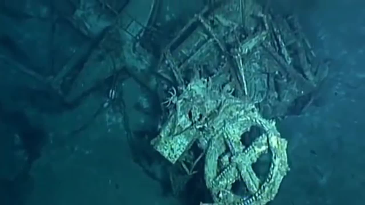 Battle of Hood and Bismarck (2of2)