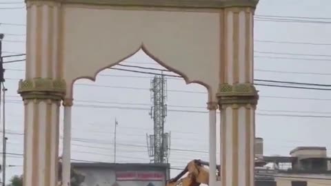 The Mazar mausoleums dedicated to Mohammed in India are demolished. In India they have had enough.