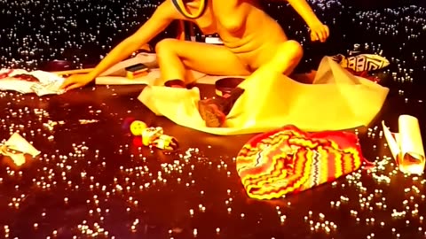Lorena Coka. Raíces Muertas. Colombia _ SOStierra arte acción internacional_ Goteo 16 #NUDE #NAKED