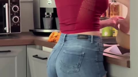 TIGHT JEANS CHALLENGE! Can You Handle These Curves? 😏👖 (Sexy Girl Fashion)