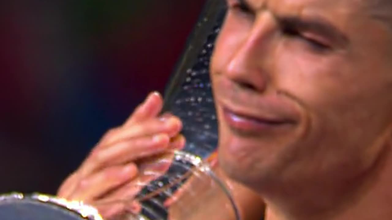 why i love crstiano ronaldo