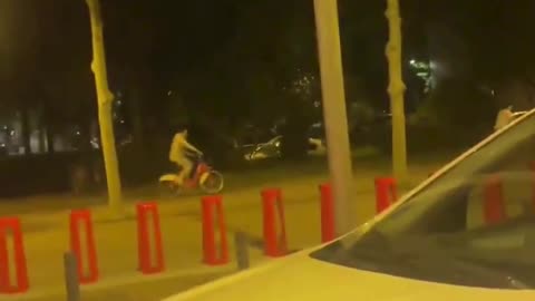 4 Barcelona players spotted riding bicycle to hospital immediately after La Liga win