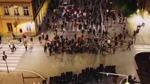 Wild Confrontations in Serbia As Protesters Demand Early Elections