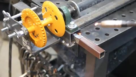 Innovative Unloading Mechanisms for Bulk Material Handling