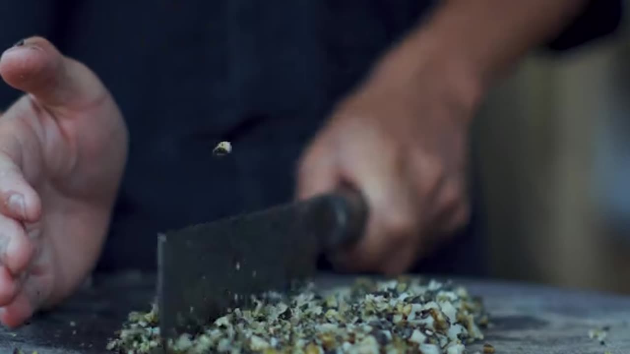 The correct way to cook golden snails