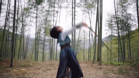 A single video takes you into the charm of Chinese swords!
