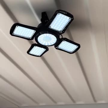 Illuminate Your Shipping Container with Our Fan-Shaped, Solar-Powered Light! 🔆🚛 | USA Containers