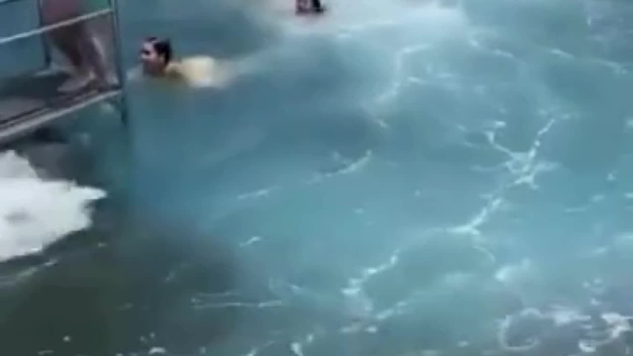 💋 Natural Swimming Pool