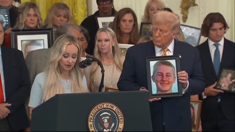 Trump Signs Bipartisan Bill Cracking Down on Fentanyl